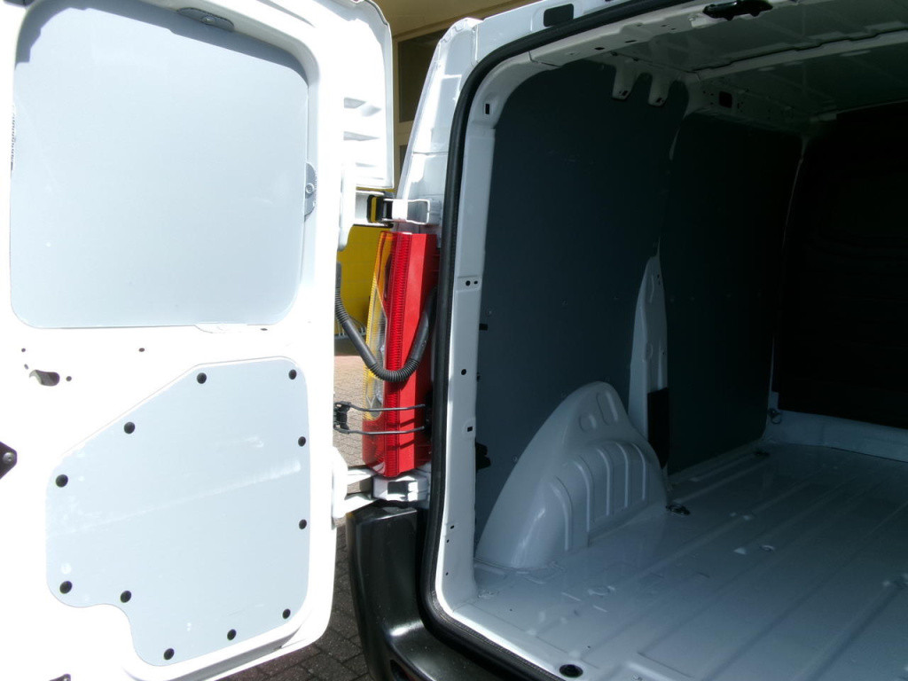 Citroen Jumpy 1.6 hdi l1/h1 airco, cr.control, side-bars