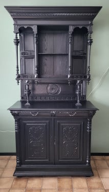 Prachtige zwarte antieke kast