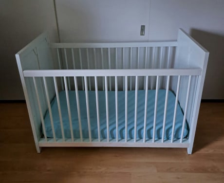 Kinderledikantje met toebehoren