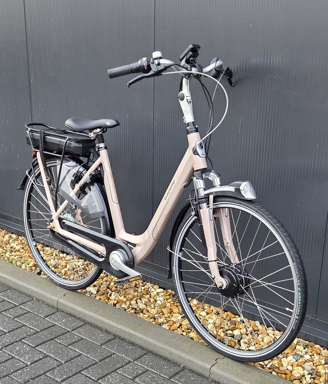 Mooie Gazelle Orange C8 Hybride 53cm 500Wh