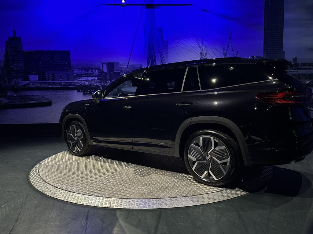 Skoda Kodiaq 1.5 tsi phev sportline business nieuw!! *pano*trekhaak*20 inch