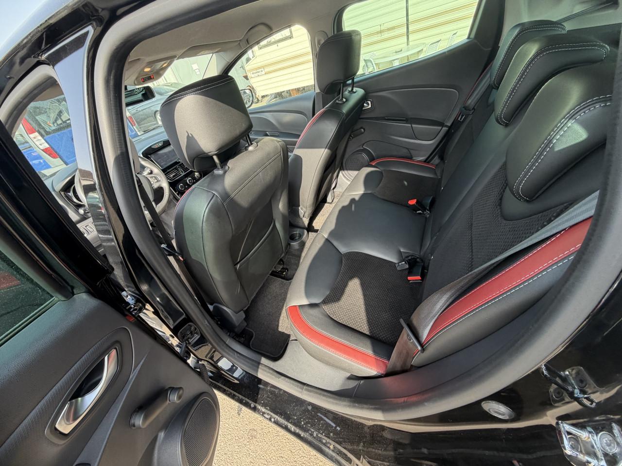 Renault Clio 1.2i Limited Bouwjaar 2018 NAP ! ! !