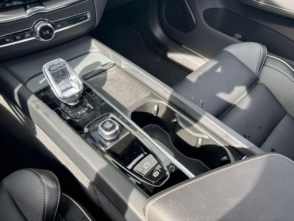 Volvo XC60 t6 398pk recharge black edition| panodak| 360camera| trekhaak| a