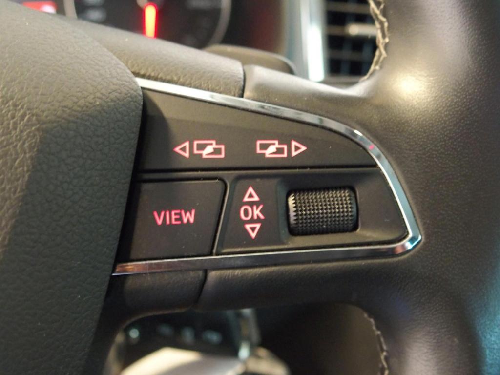 Seat Ateca 1.5 tsi style, appconnect, pdc , camera, climate,