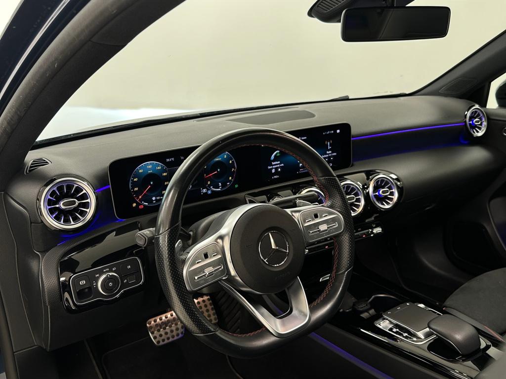 Mercedes-Benz A-Klasse 180 amg line night | panoramadak | sfeerverlichting 