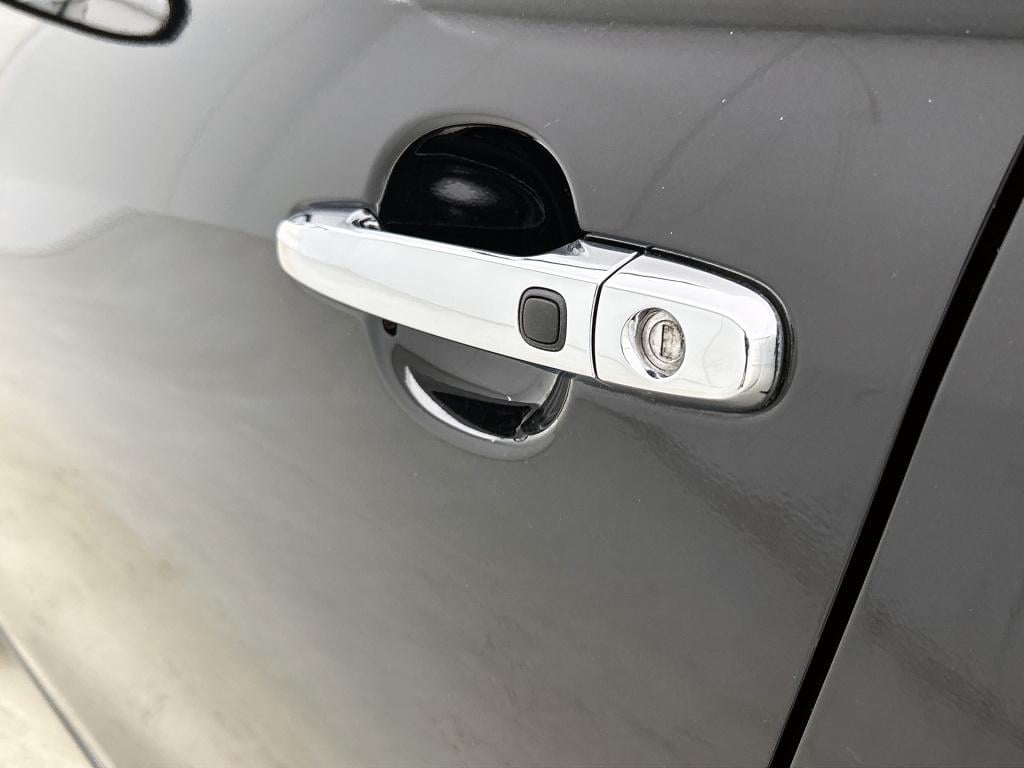 Peugeot 108 72pk roland garros top! | rijklaar | climate control | achterui