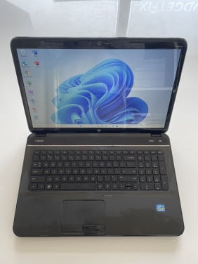 Hp 17 inch gaming laptop Windows 11 Pro SSD 16gb ram Office