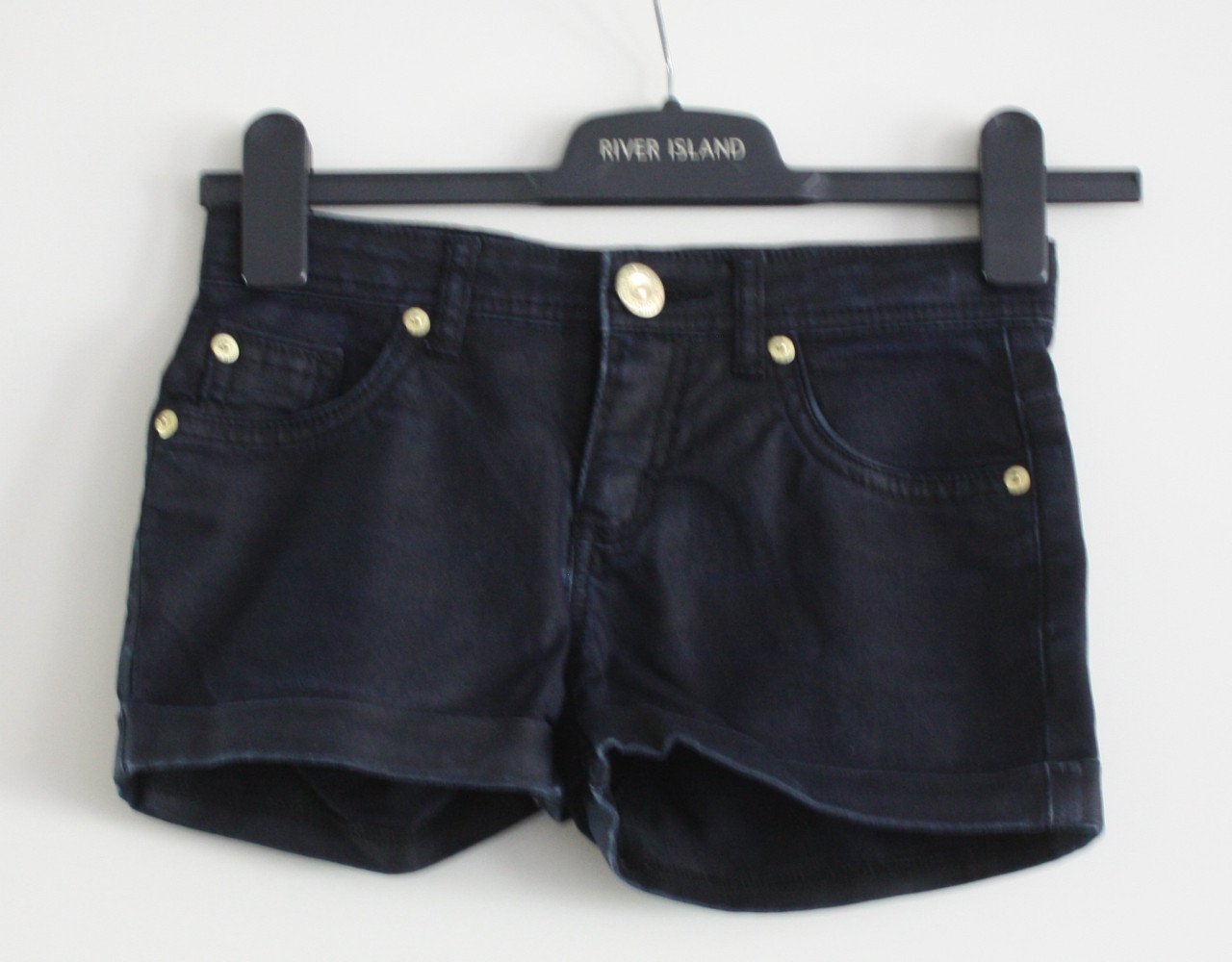 Donkerbauwe korte broek maat 140
