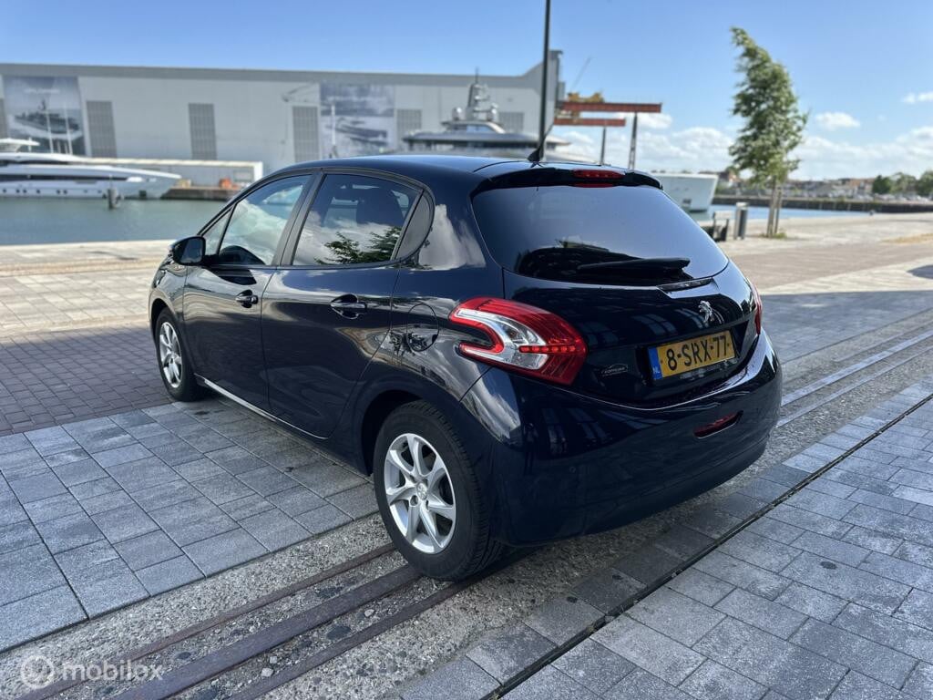 Peugeot 208 1.2 VTi Urban Soul Cruise km131.181 Nap 5Deurs BJ2013