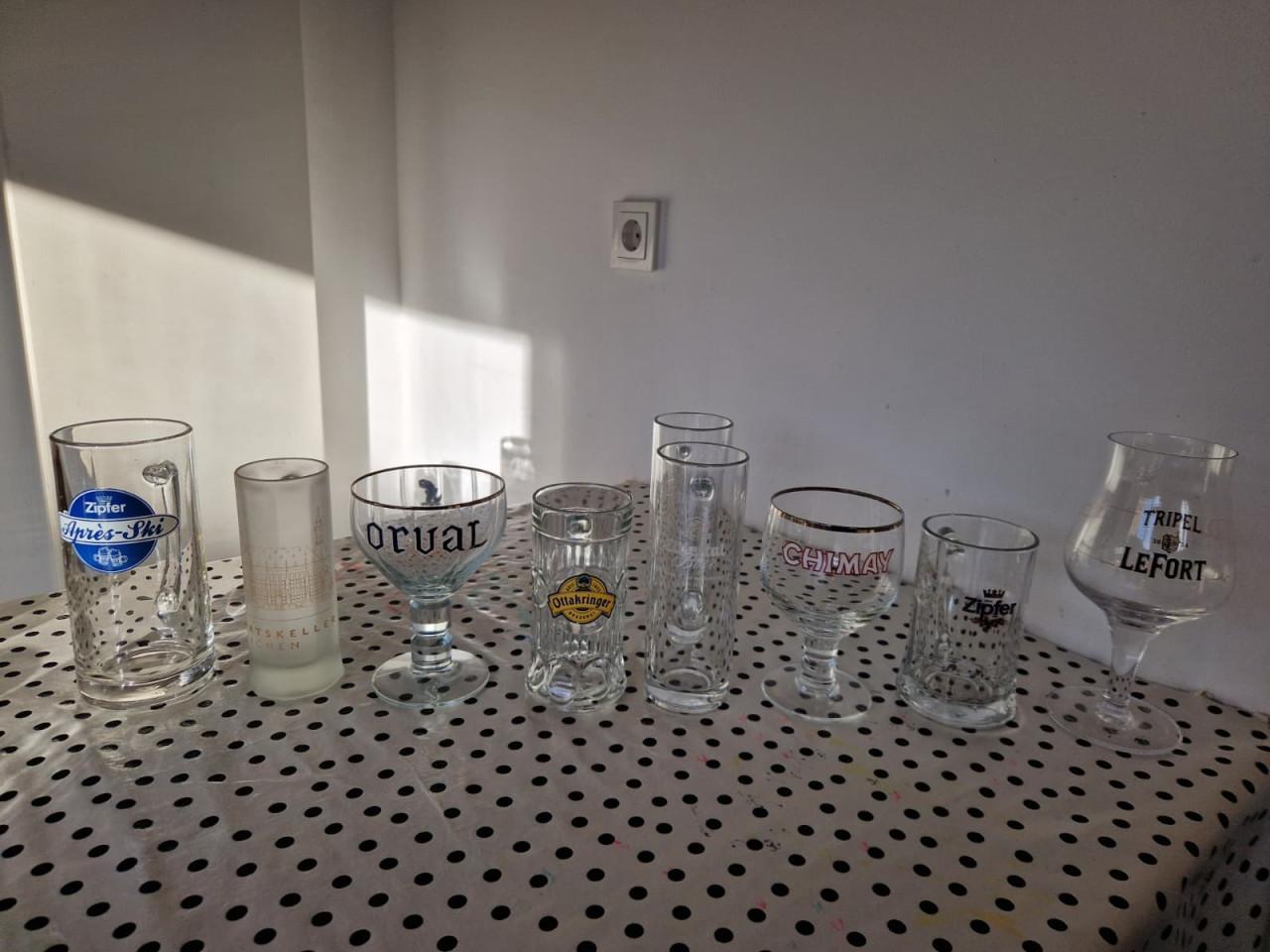 Shotglaasjes, bierglazen en nog wat souvenirs