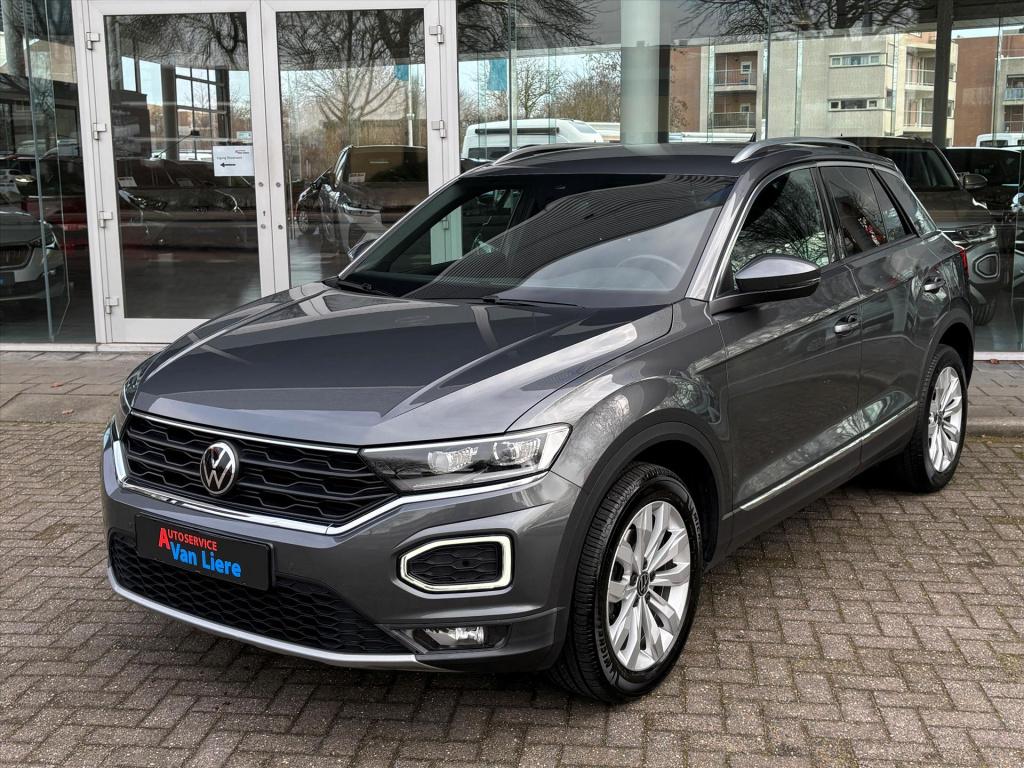 Volkswagen T-roc 1.5 tsi 150pk sport 6 hand|camera|carplay|led|rijklaarprij