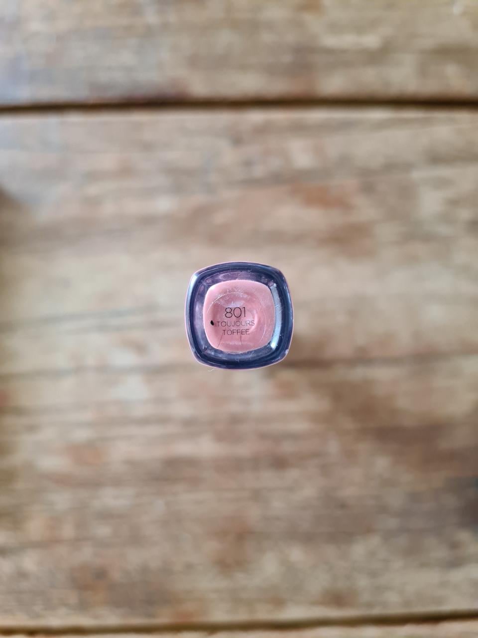 4 Nieuwe L'Oréal Paris Infallible Lippenstiften 801 en 213