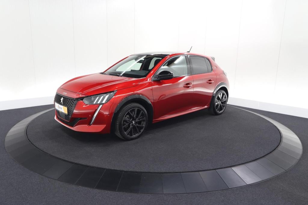 Peugeot 208 1.2 puretech 130 gt | alcantara pack | panoramadak | dodehoekde