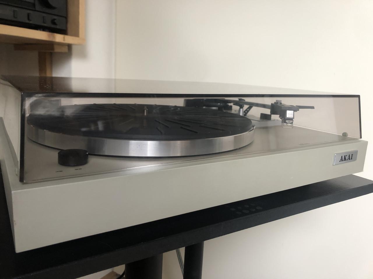 Akai playenspeler AP-B21.