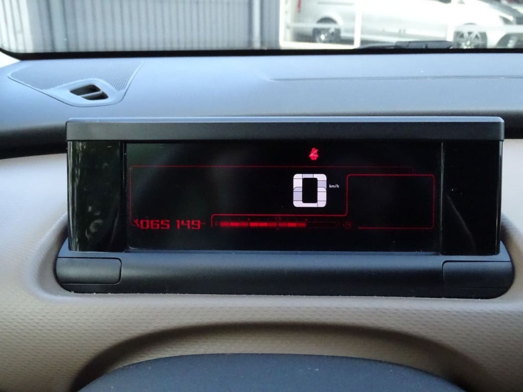 Citroen C4 Cactus 1.2 vti shine navi | bluetooth