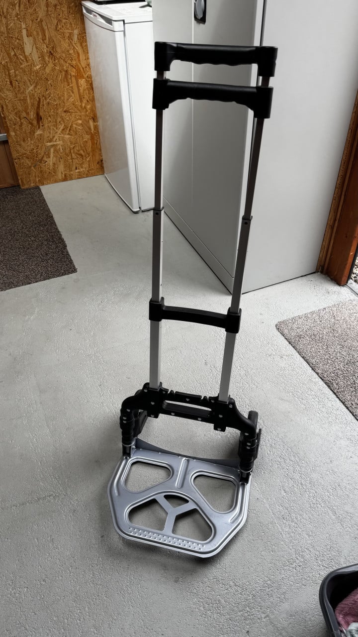 Degelijke steekwagen/ inklapbare