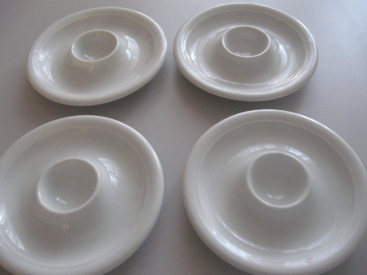 4 Eier bordjes