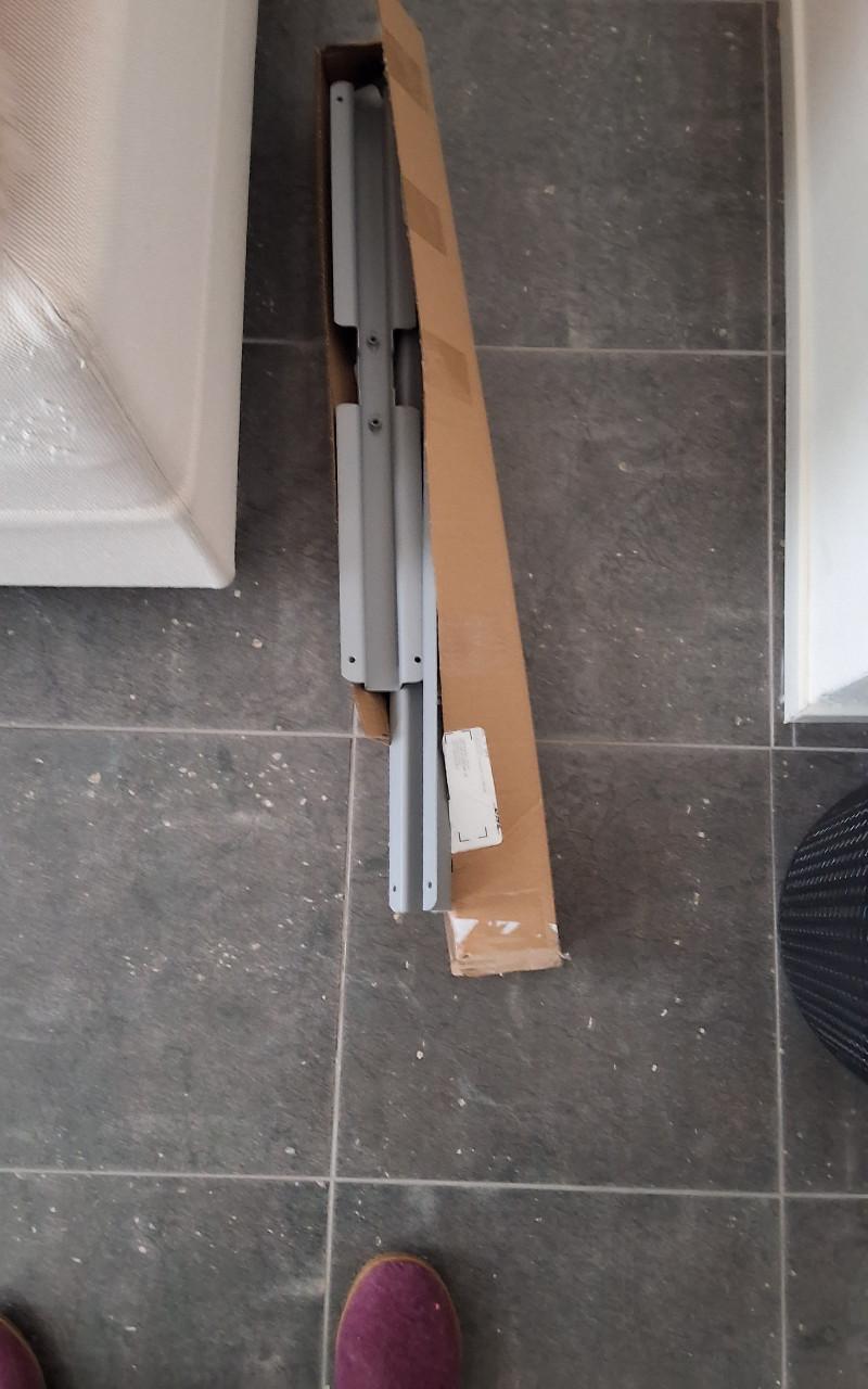 Gratis parasol van ikea nooit gebruikt vullen de standaard met zand