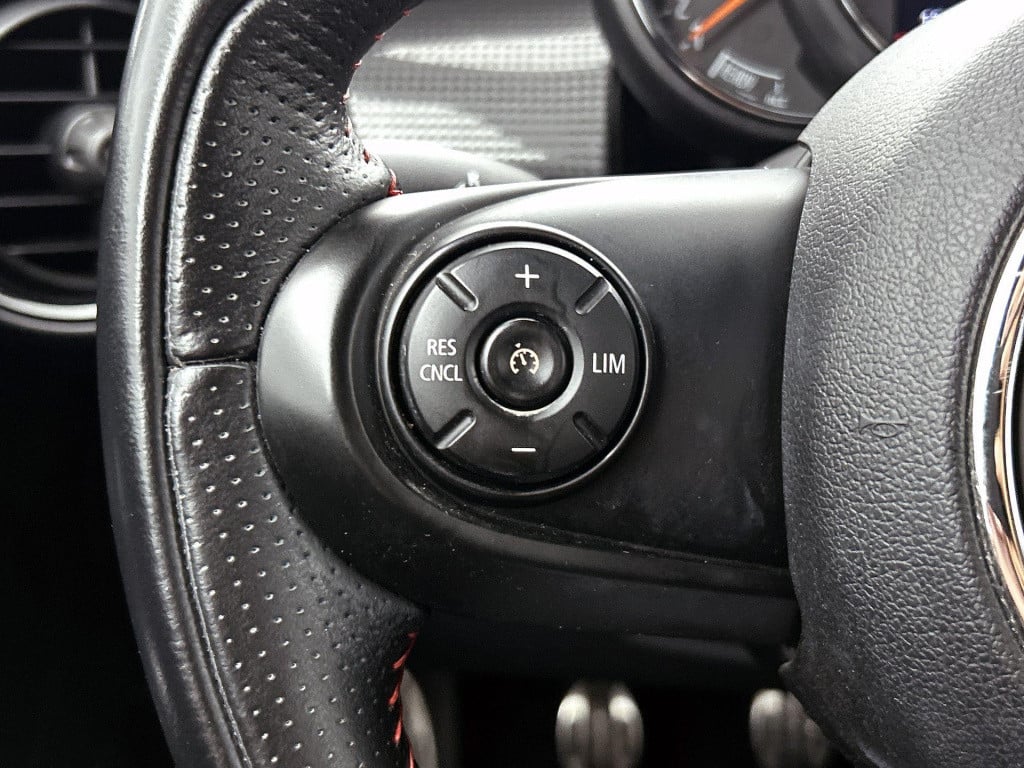 Mini Cooper mini 1.5 business | airco | aux | navigatie | sport stoelen | b