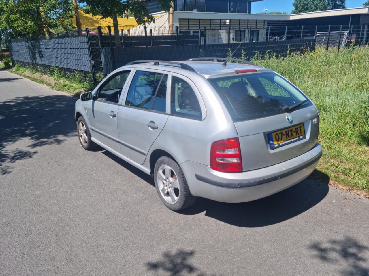Skoda fabia 1.4 i station 1 jaar apk