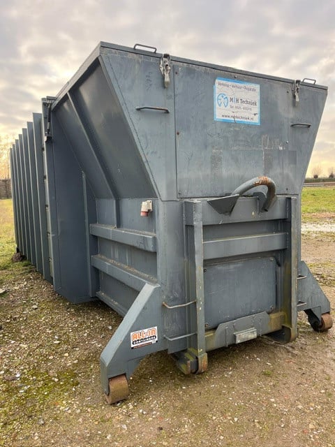 Diverse (zee) containers