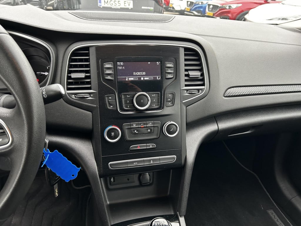 Renault Megane 1.2 tce life | leuke eerste auto! | cruise control | airco |