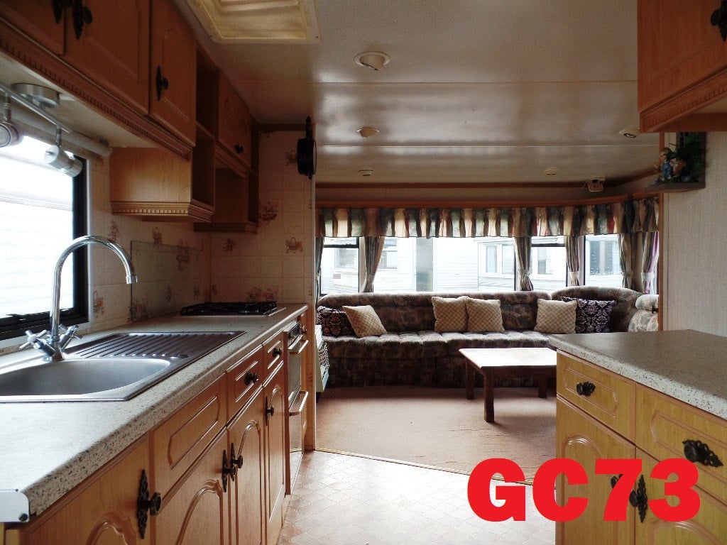 Compacte stacaravans en chalets tot 6 pers te koop in div. prijsklassen