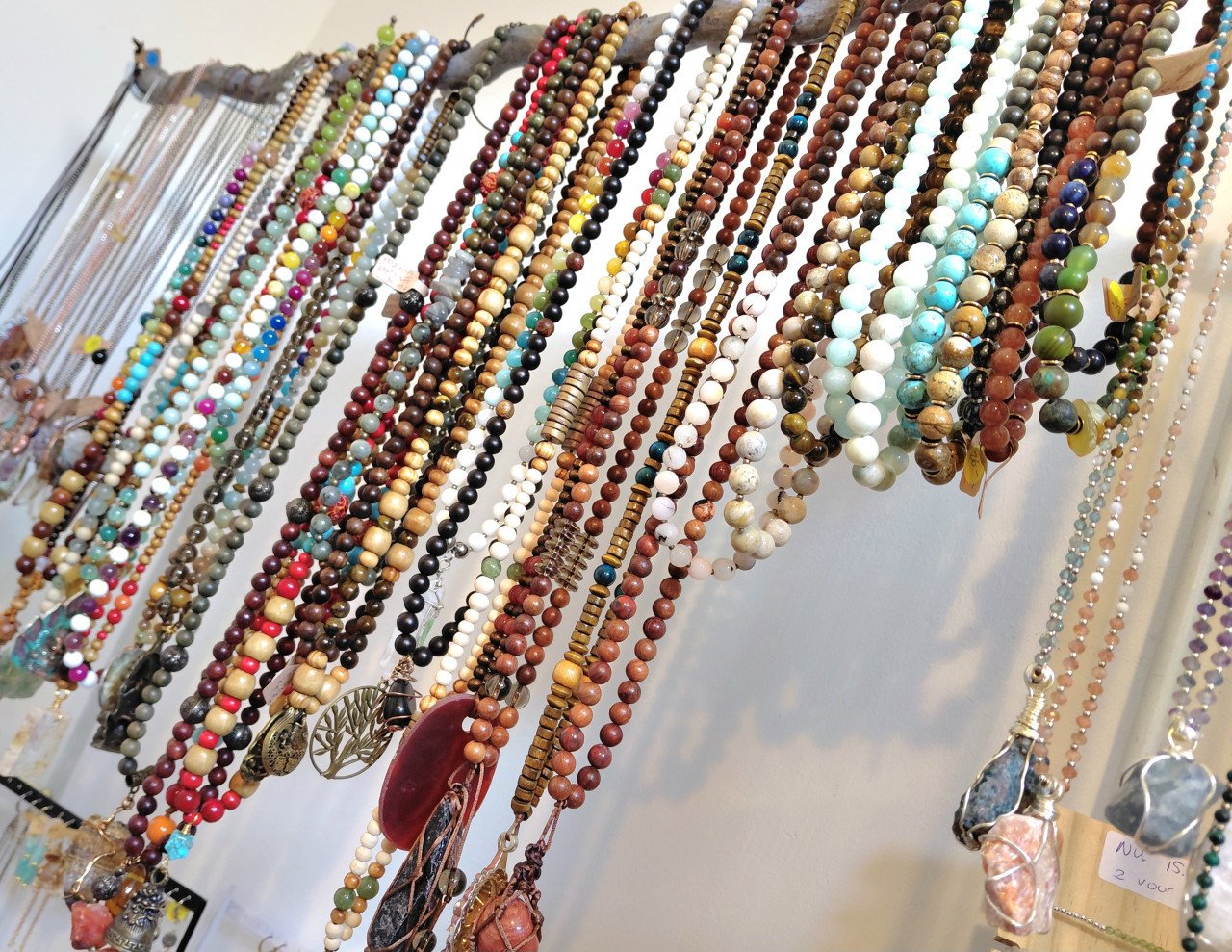 Handgemaakte edelsteen sieraden