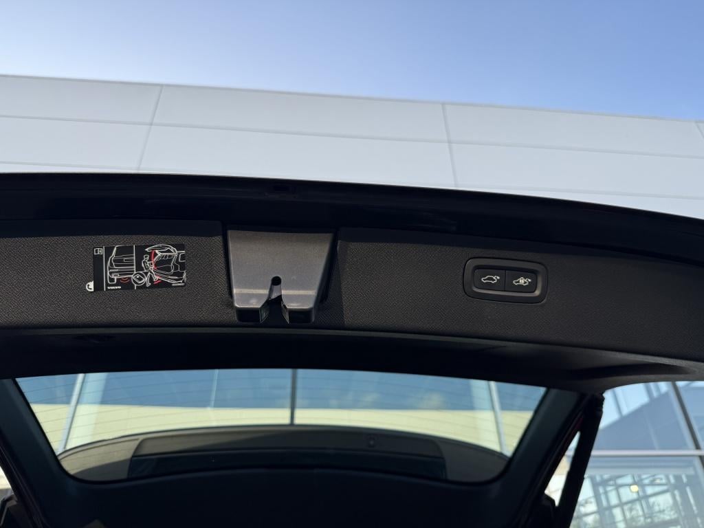 Volvo XC90 t8 390pk recharge r-design | panodak| adap.cruise| luchtvering|