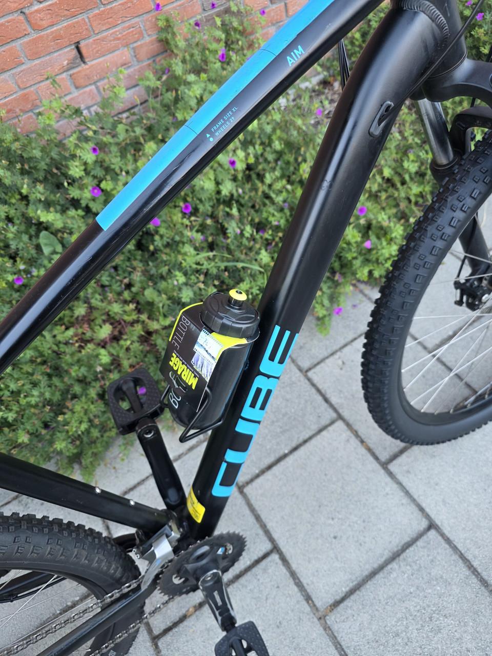 CUBE AIM | 29 INCH | FRAME 51 CM | 2X8V | NETTE STAAT!
