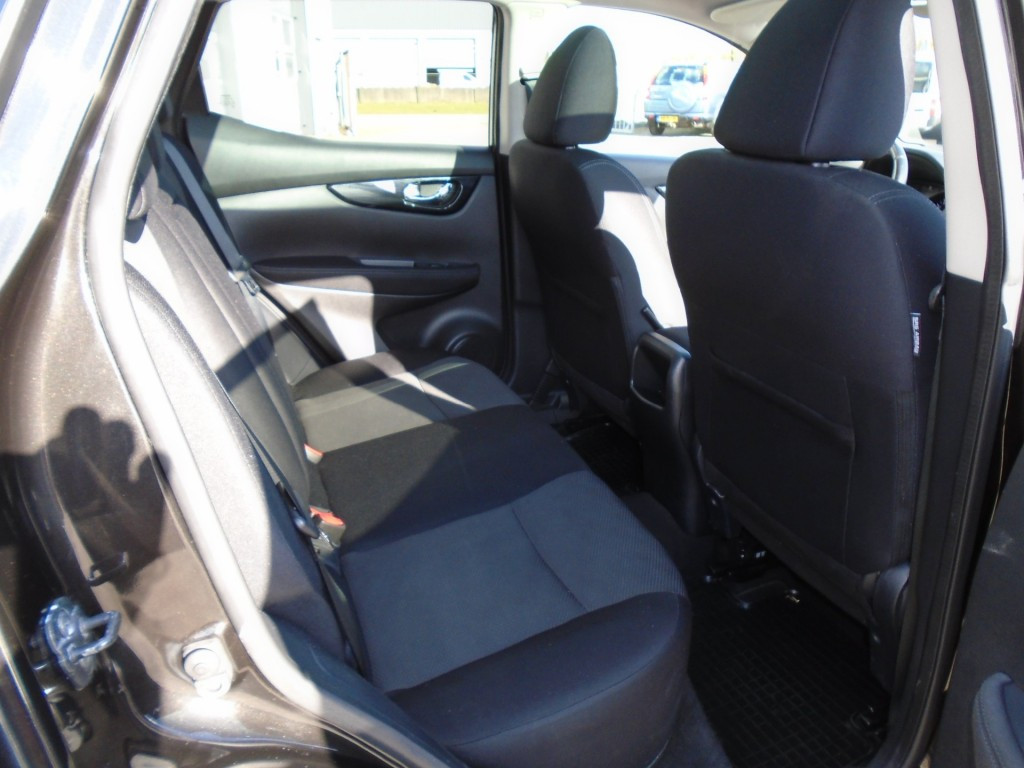 Nissan Qashqai 1.2 n-connecta