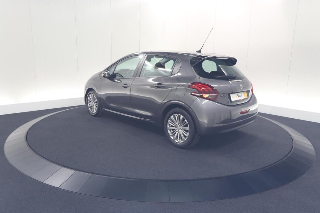 Peugeot 208 puretech 82 signature | apple carplay | parkeersensoren | navig
