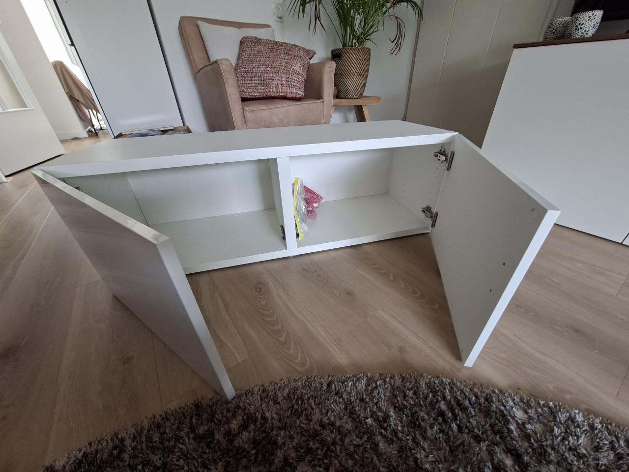 IKEA Bestå kast wit/Selviken hoogglans
