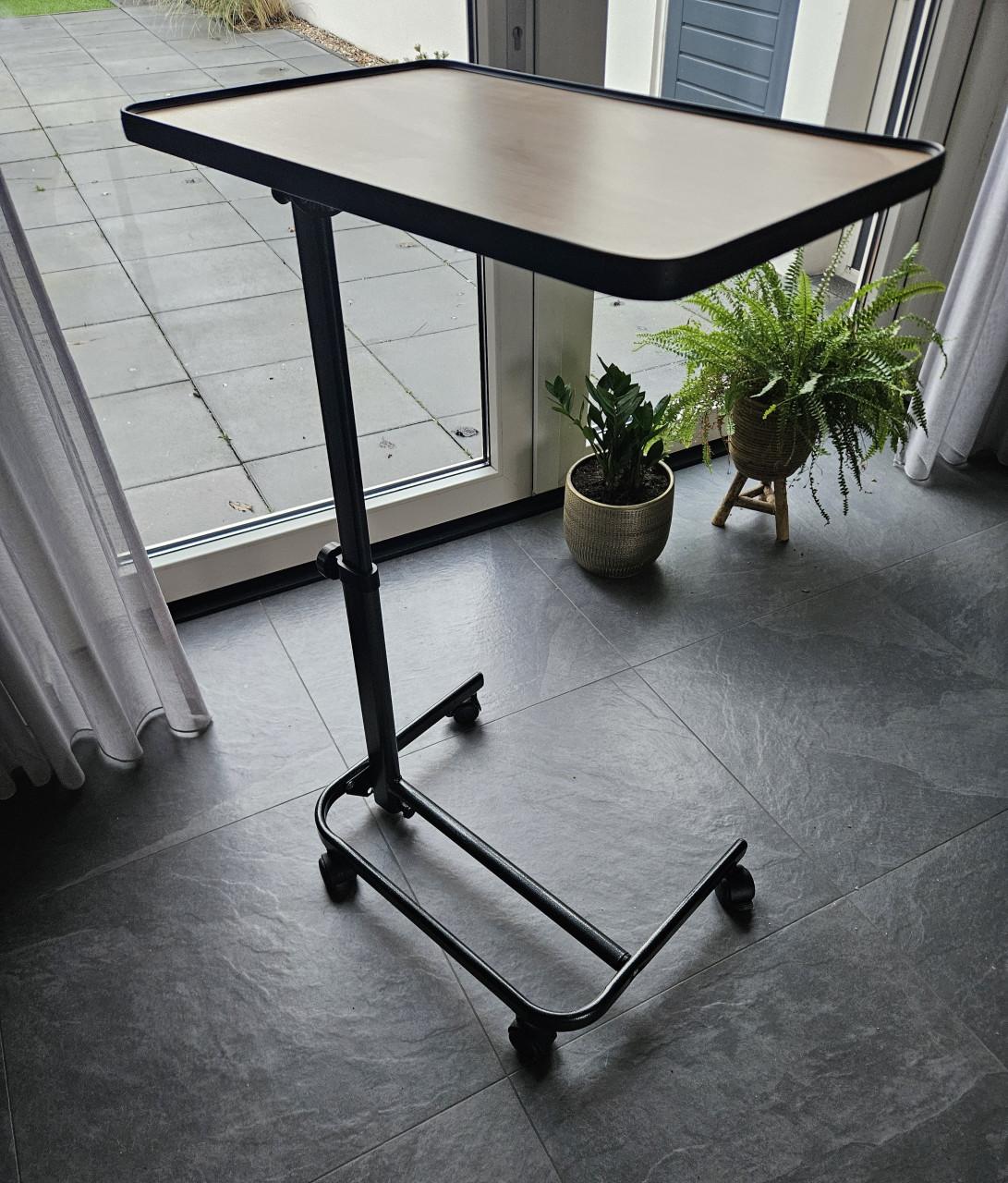 Verstelbaar bedtafeltje