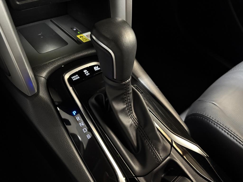 Toyota Corolla Cross 2.0 hp hybrid first edition