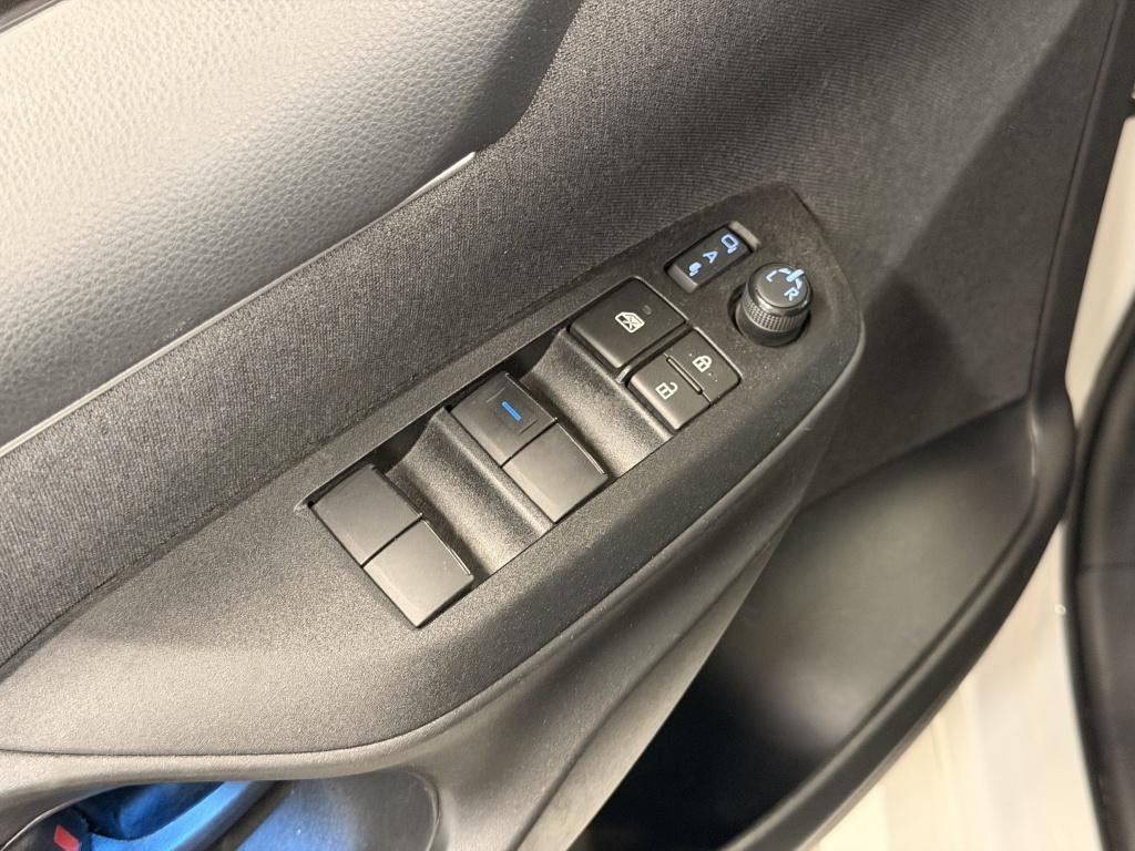 Toyota Yaris 1.5 hyb. executive| jbl| hud| pdc| adap.cruise| bsm| camera