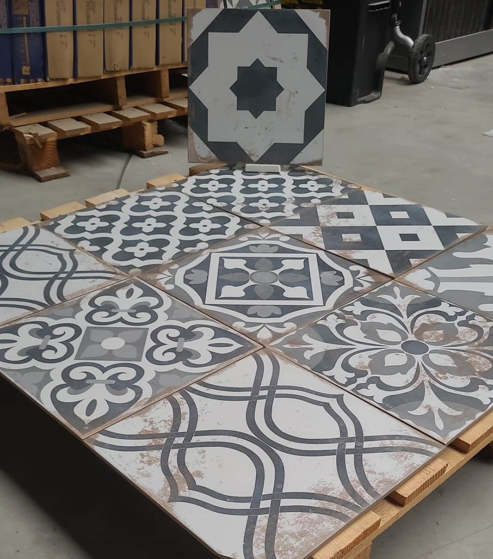 3030-264 ca 43m² vintage-look tegels Patchwork, 33x33 cm van €59,95/m² voor