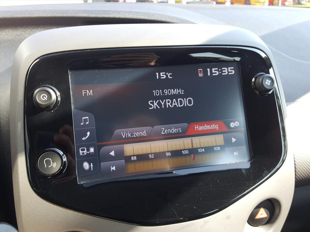 Peugeot 108 active 1.0 e-vti 72pk 5d premium pakket | airco | radio | bluet