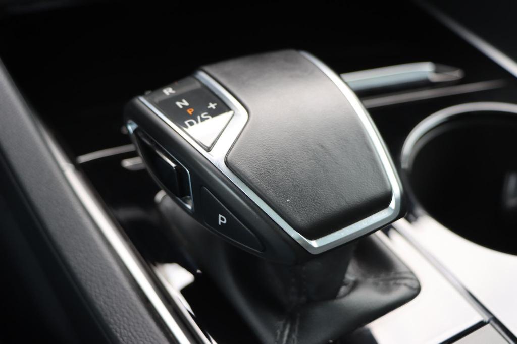 Volkswagen Touareg 3.0 tsi ehybrid 4motion atmosphere 380pk tiptronic