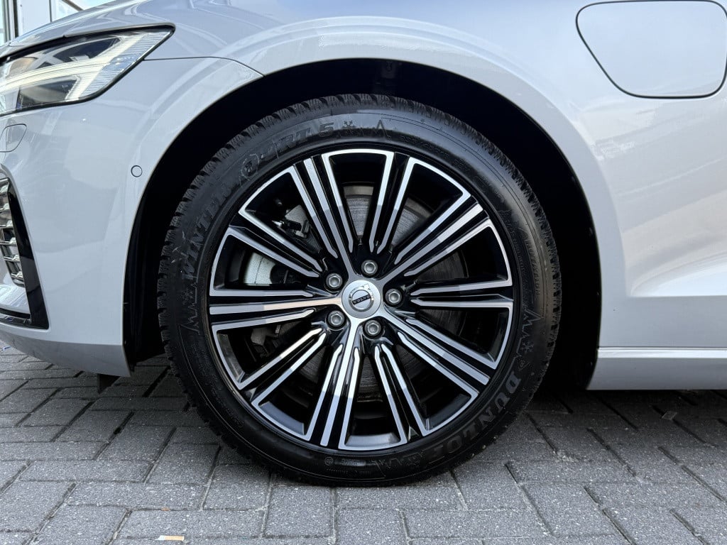 Volvo V60 v60 t6 twin engine awd plus dark