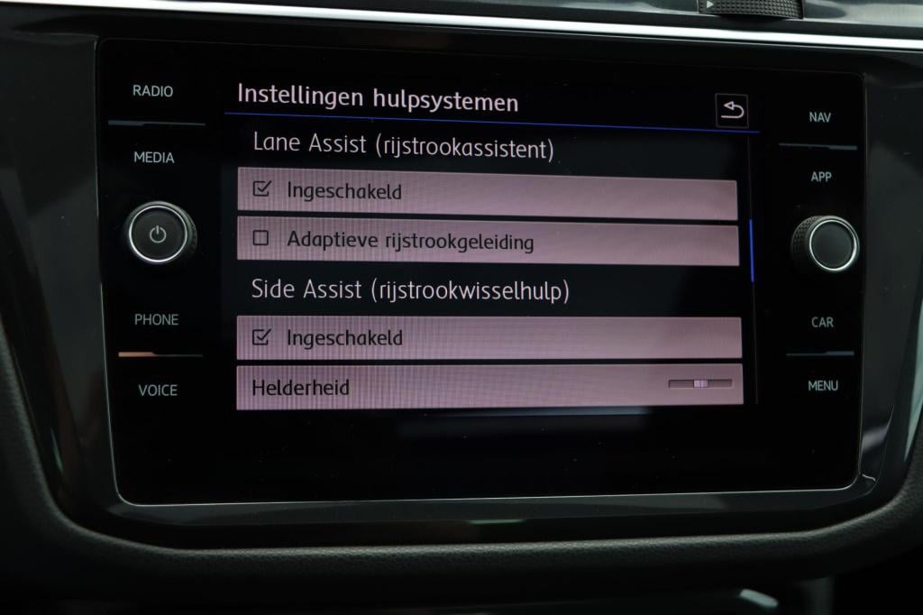 Volkswagen Tiguan 1.5 tsi act highline business r advance 150pk dsg7