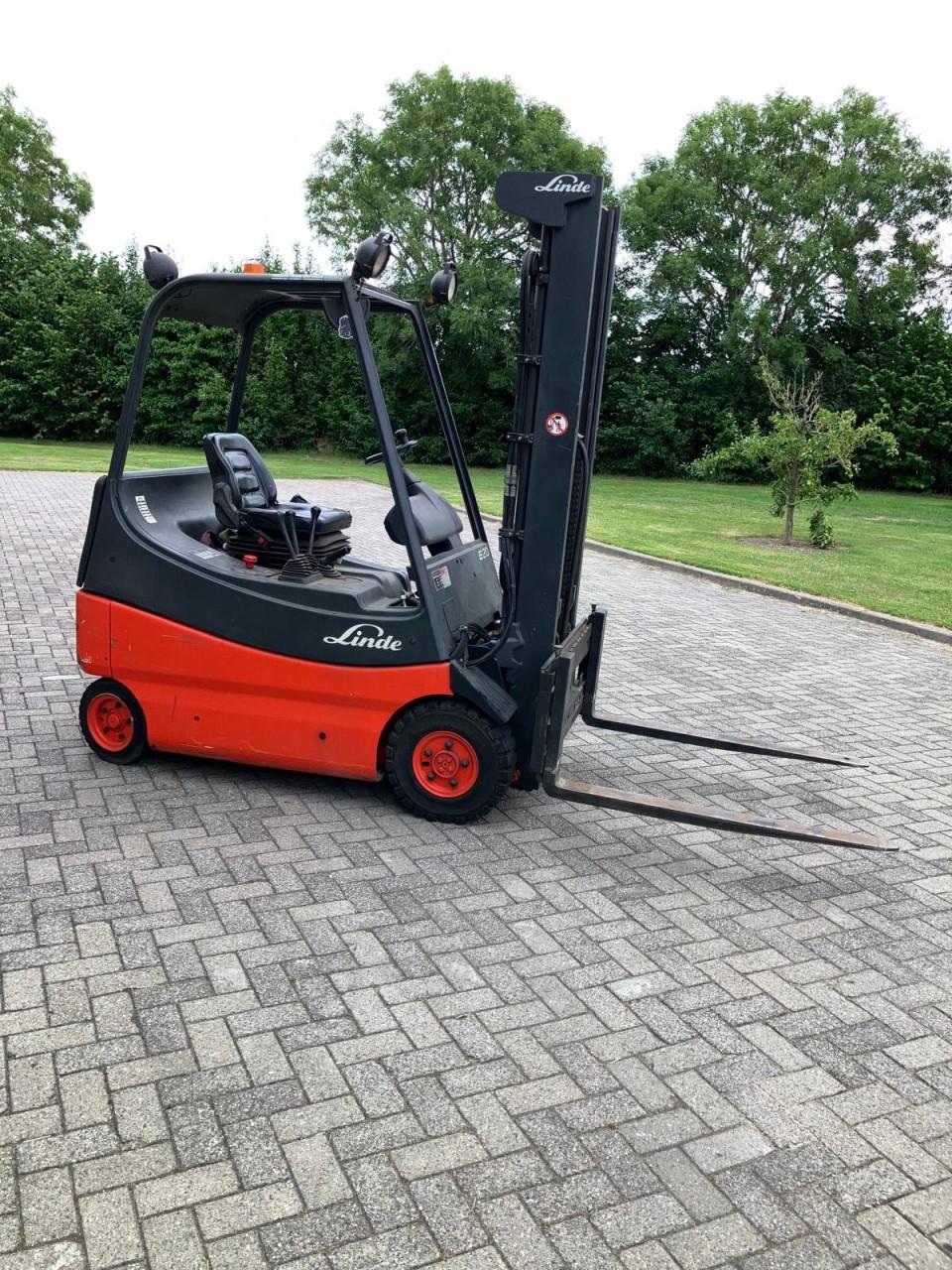 Linde E20 heftruck