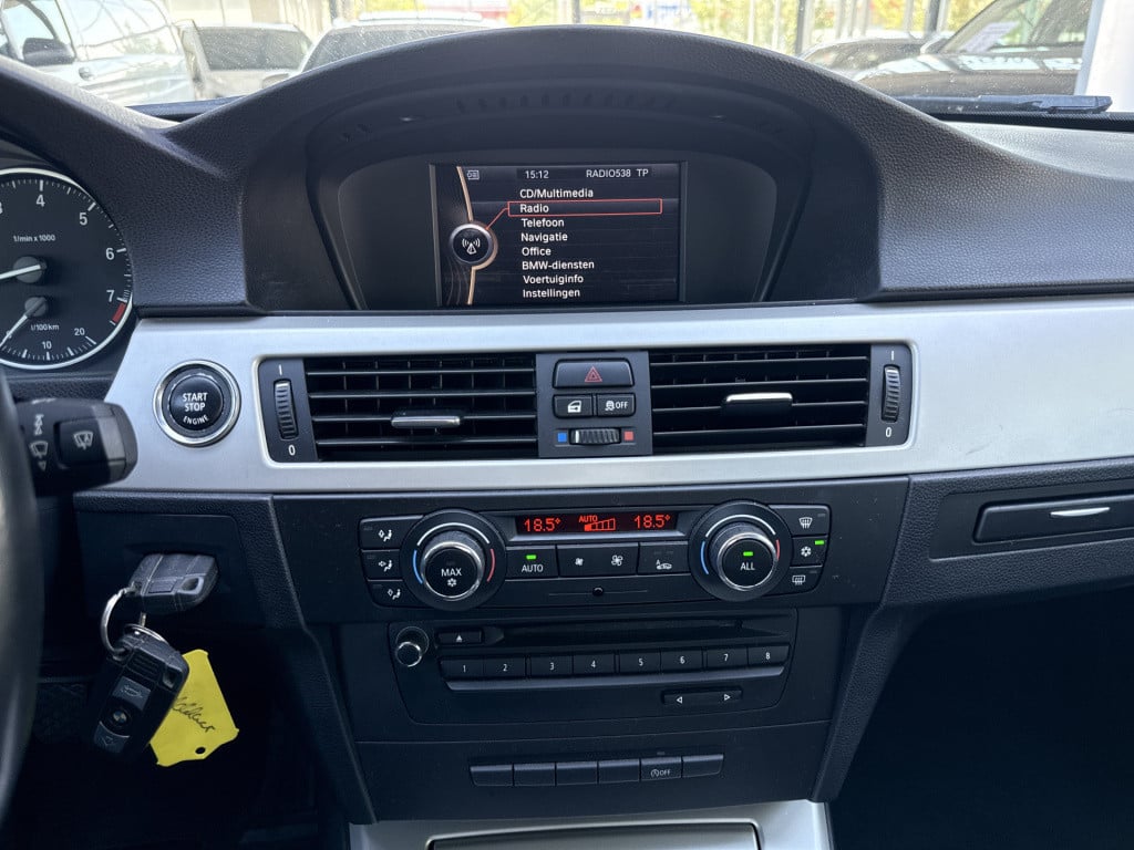 BMW 3-serie coupé 320i business line | parellak | navi | pdc | bi-xenon