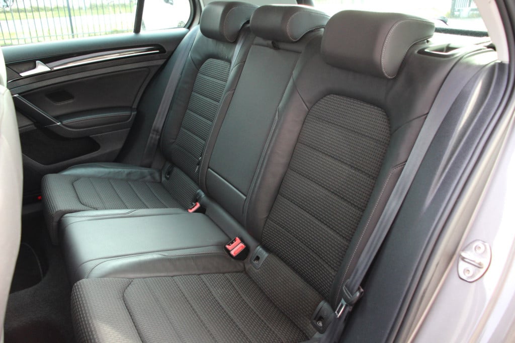 Volkswagen Golf 1.4 tsi highline | navi | automaat | massage stoelen |
