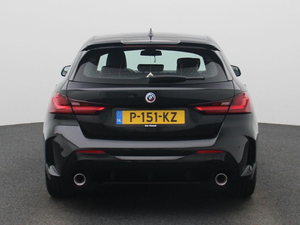 BMW 1 Serie 120i business edition | m-sport | automaat | navigatie | stoel/