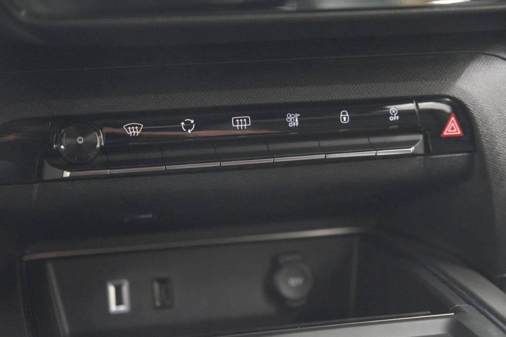 Citroen C5 Aircross hybrid 136 e-dcs7 plus | camera | apple carplay | parke