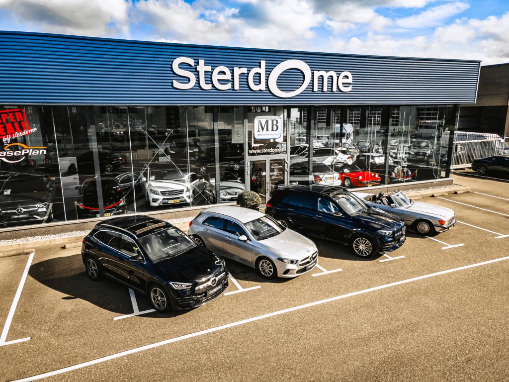 Mercedes-Benz E-Klasse 400 e 4matic amg line l panoramadak l techniek pakke