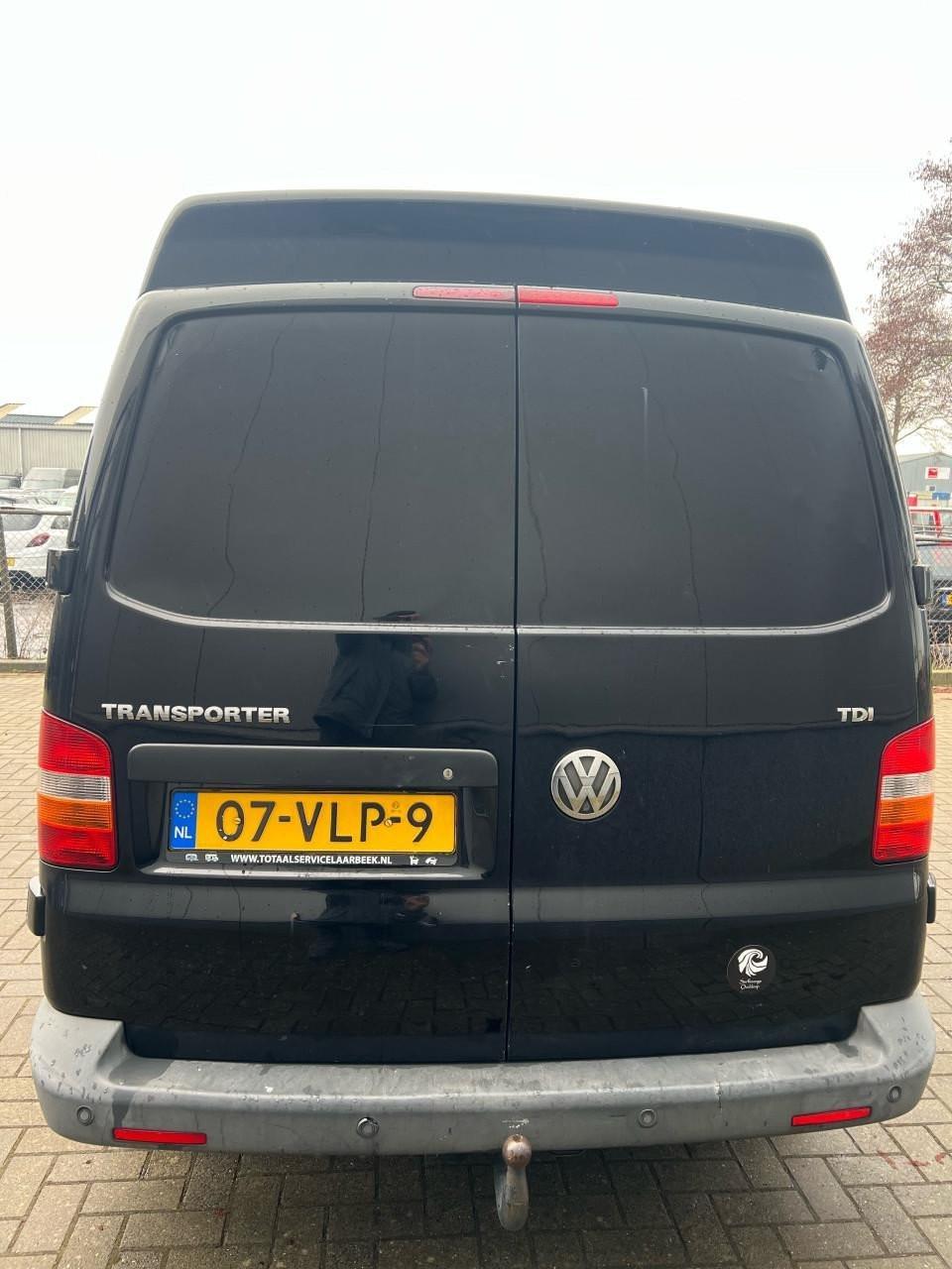 Volkswagen Transporter 2.5TDI 3zits Jaar apk