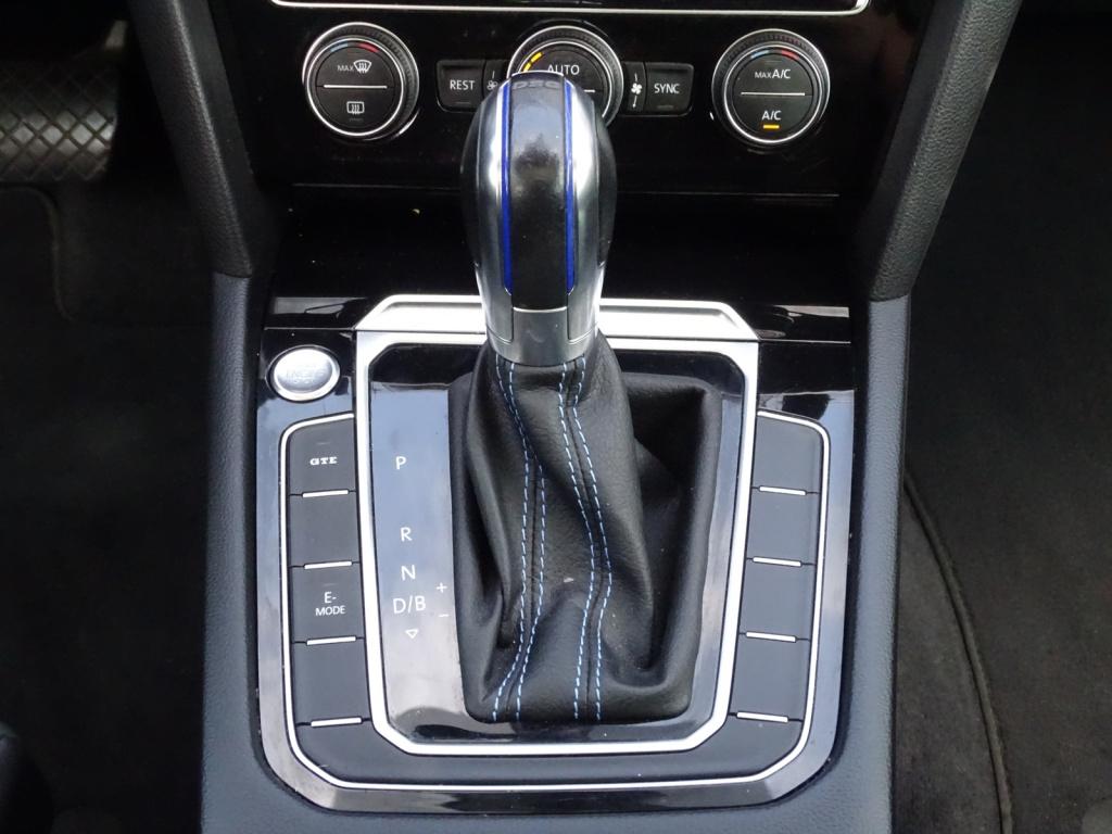 Volkswagen Passat variant 1.4 tsi gte connected series plus | pano | trekha