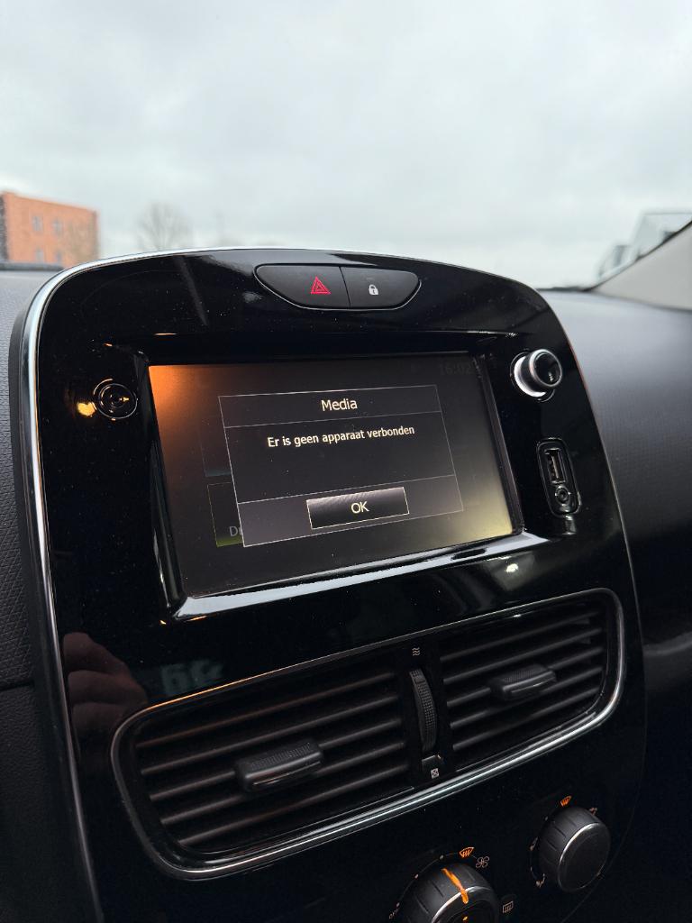 Renault Clio 0.9 - limited